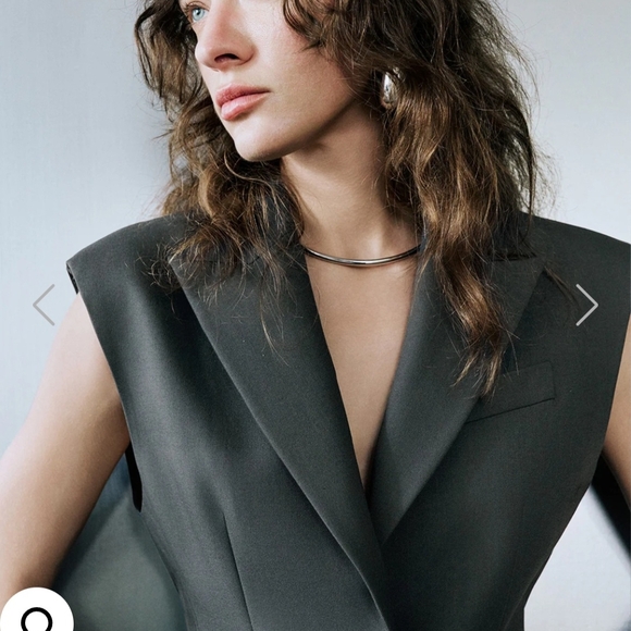 Urban Revivo Charcoal Sleeveless Blazer/Vest - Picture 4 of 7